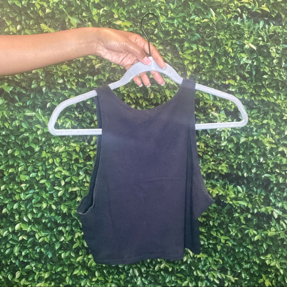 Crop top - Picture 4 of 4